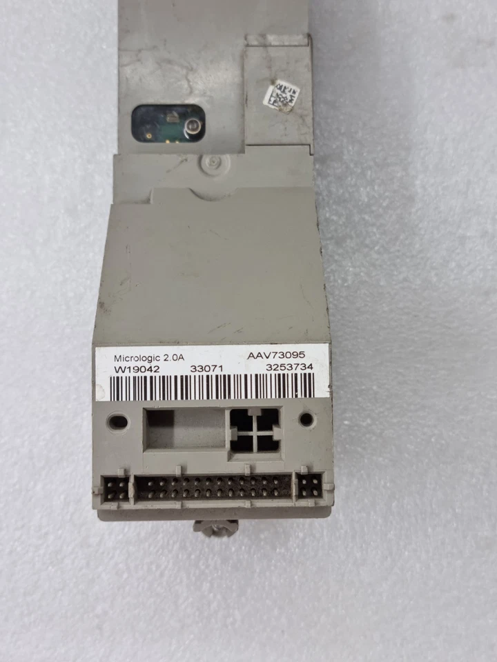 USED SCHNEIDER ELECTRIC 33071 MICROLOGIC 2.0A DIGITAL CIRCUIT BREAKER TRIP UNIT